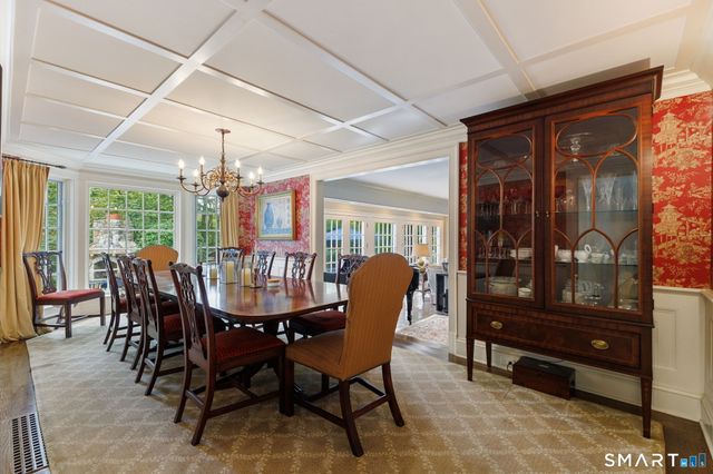 758 Smith Ridge Road, New Canaan, CT 06840