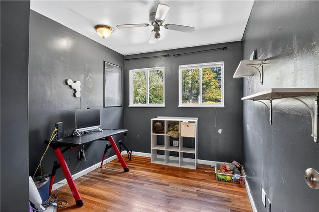 6094 Library Rd, Bethel Park, PA 15102