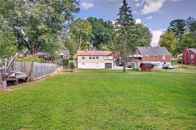 6094 Library Rd, Bethel Park, PA 15102