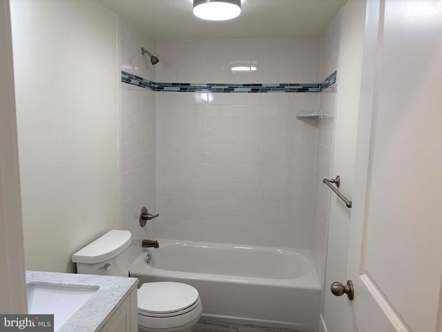 1007 S 7TH ST, Philadelphia, PA 19147