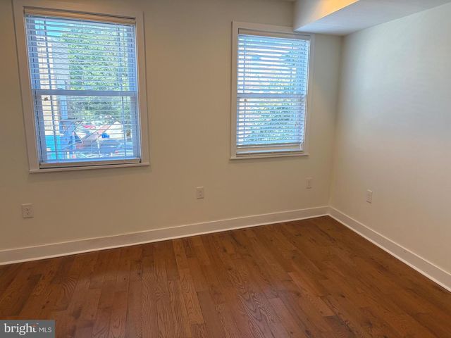 1007 S 7TH ST, Philadelphia, PA 19147