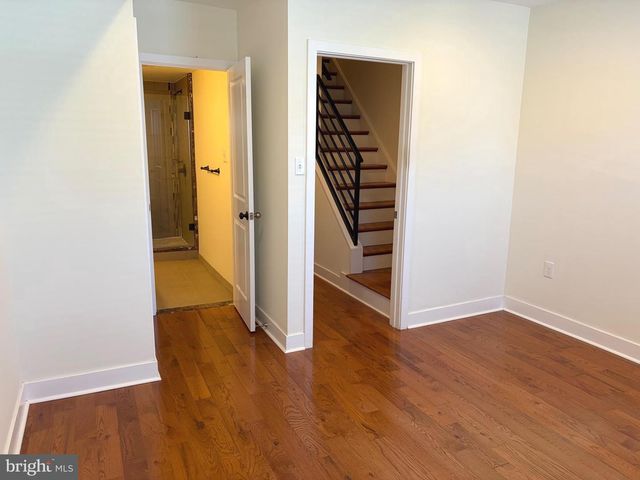 1007 S 7TH ST, Philadelphia, PA 19147