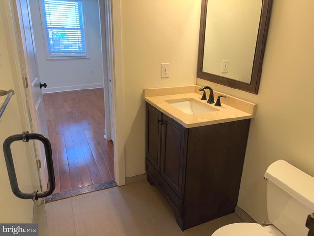 1007 S 7TH ST, Philadelphia, PA 19147