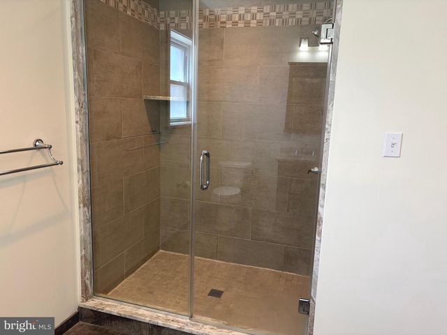 1007 S 7TH ST, Philadelphia, PA 19147