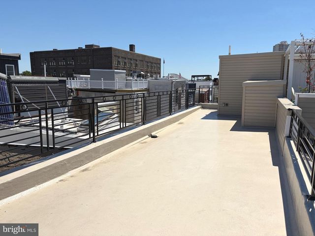 1007 S 7TH ST, Philadelphia, PA 19147