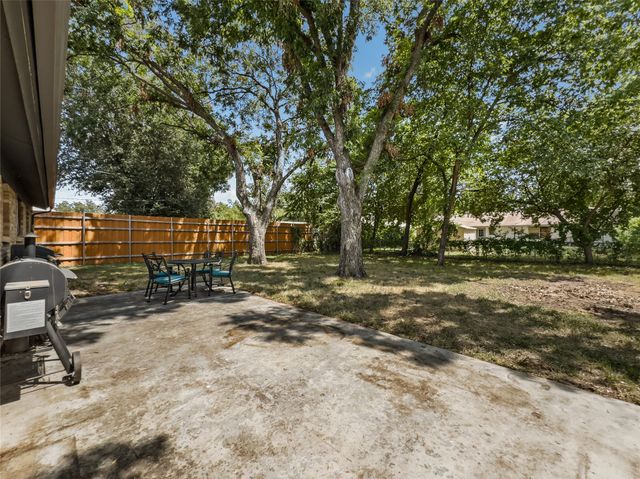 703 Whitener Road, Euless, TX 76040