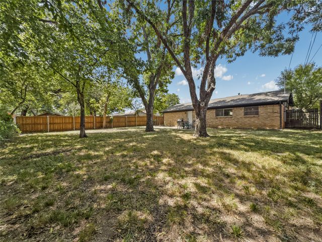 703 Whitener Road, Euless, TX 76040