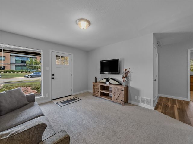 703 Whitener Road, Euless, TX 76040