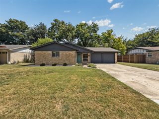703 Whitener Road, Euless, TX 76040