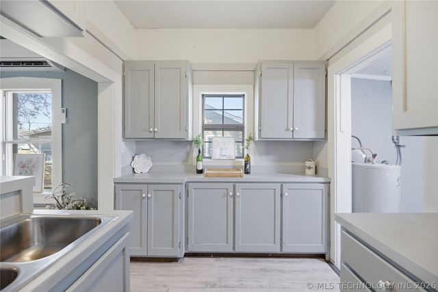 209 E Miami Avenue, Cleveland, OK 74020