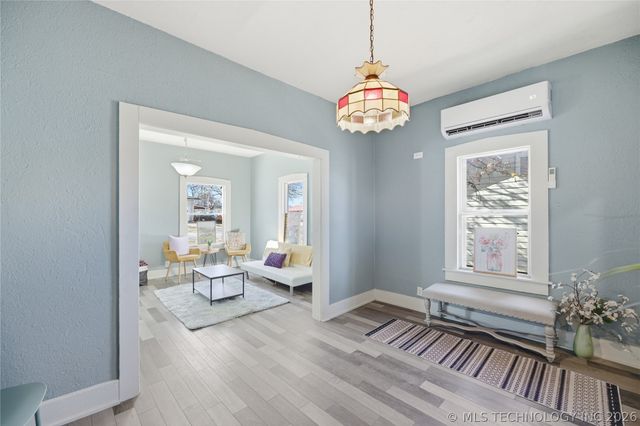 209 E Miami Avenue, Cleveland, OK 74020