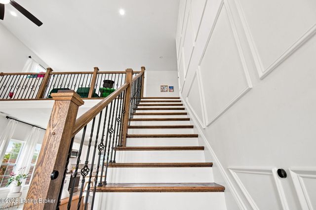 9201 Harvester Pl, Louisville, KY 40291