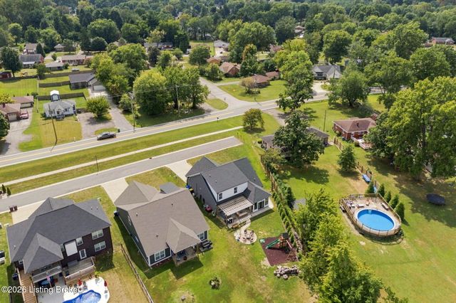9201 Harvester Pl, Louisville, KY 40291