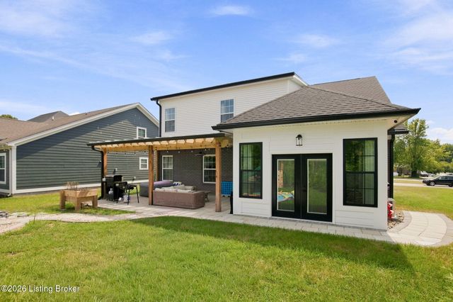 9201 Harvester Pl, Louisville, KY 40291