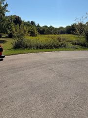 43W321 Creekside Court, St. Charles, IL 60174