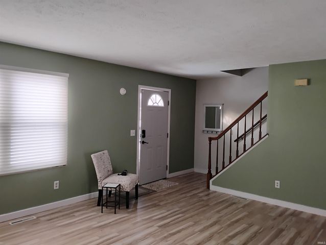 5912 Lansdown Boulevard, South Bend, IN 46614