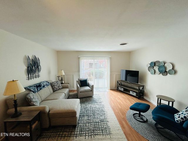 7 Lakeshore Circle 141, Crossville, TN 38558