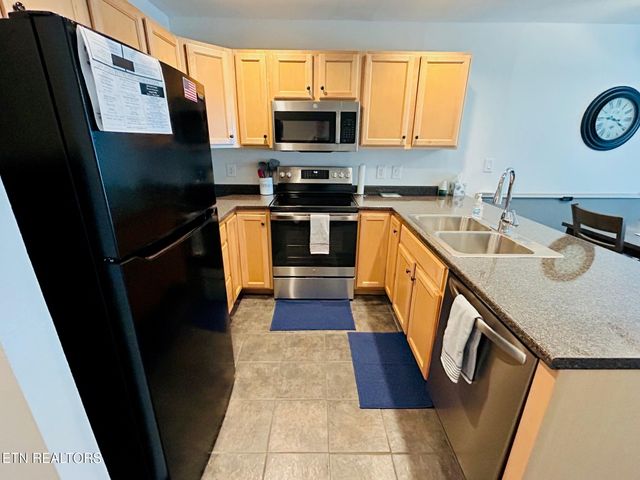 7 Lakeshore Circle 141, Crossville, TN 38558