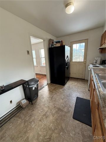 442 Orwood Place, Salina, NY 13208