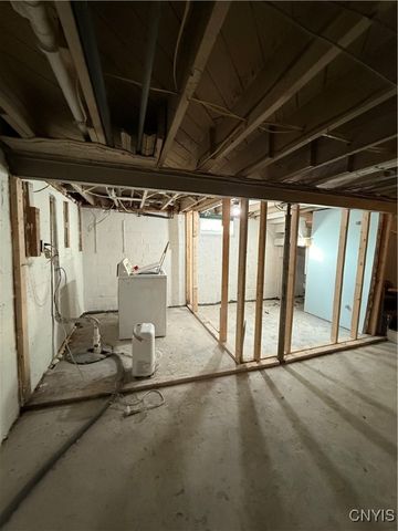 442 Orwood Place, Salina, NY 13208