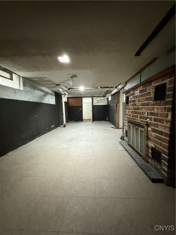 442 Orwood Place, Salina, NY 13208