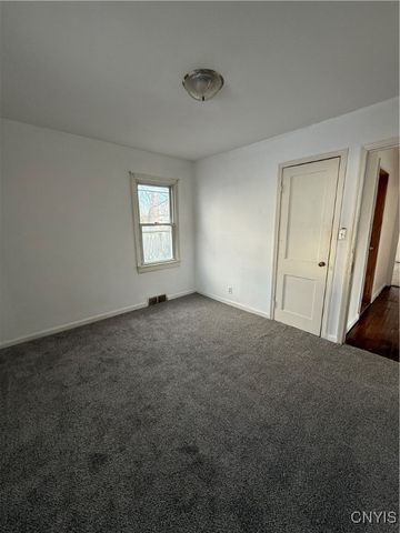 442 Orwood Place, Salina, NY 13208