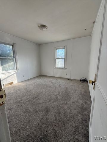 442 Orwood Place, Salina, NY 13208