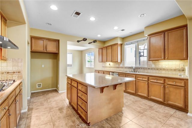 6352 Lotus, Corona, CA 92880