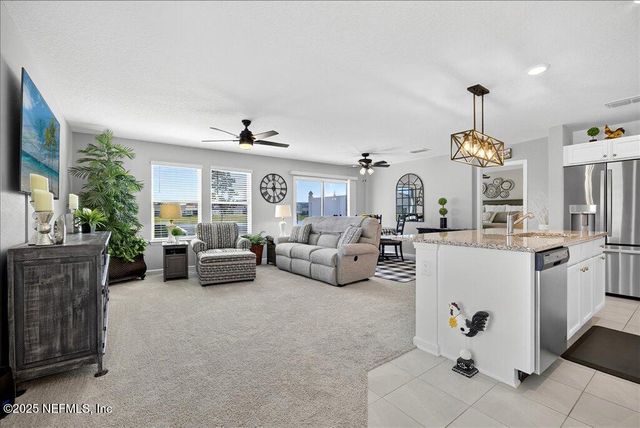 7 WINDSOR Terrace, Palm Coast, FL 32164