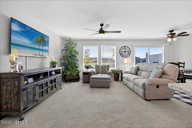 7 WINDSOR Terrace, Palm Coast, FL 32164