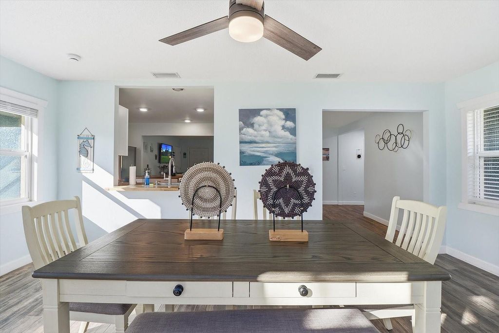 Image 18 of property listing at 3619 N SUWANNEE POINT, Crystal River, FL 34428