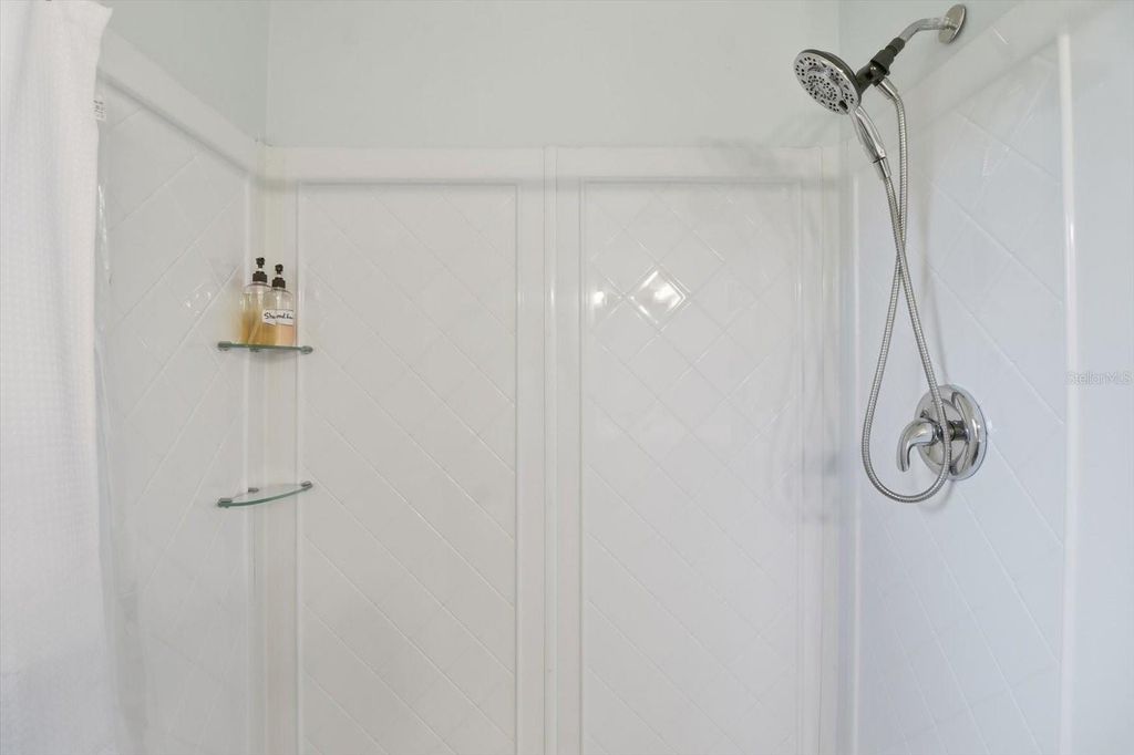 Image 24 of property listing at 3619 N SUWANNEE POINT, Crystal River, FL 34428