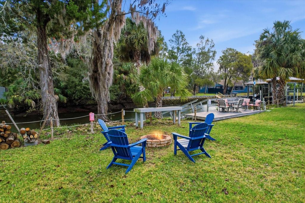 Image 32 of property listing at 3619 N SUWANNEE POINT, Crystal River, FL 34428