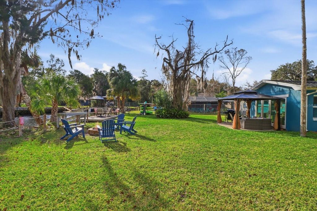 Image 33 of property listing at 3619 N SUWANNEE POINT, Crystal River, FL 34428