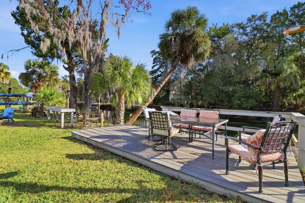 Image 34 of property listing at 3619 N SUWANNEE POINT, Crystal River, FL 34428