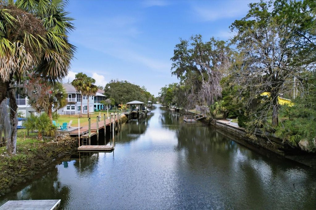 Image 41 of property listing at 3619 N SUWANNEE POINT, Crystal River, FL 34428