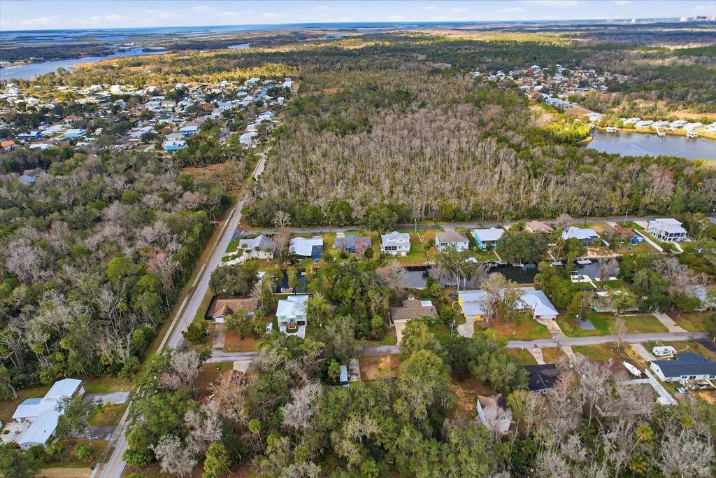 Image 45 of property listing at 3619 N SUWANNEE POINT, Crystal River, FL 34428