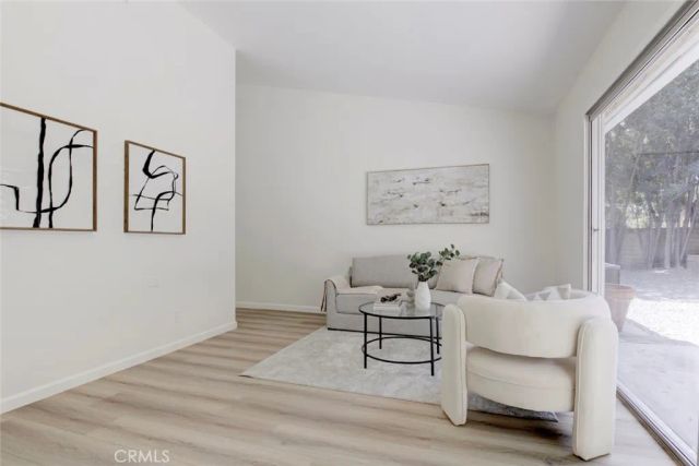 3256 N Frederic, Burbank, CA 91504