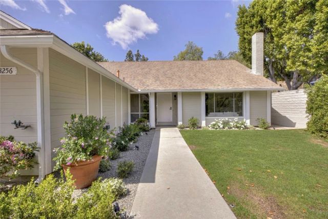 3256 N Frederic, Burbank, CA 91504