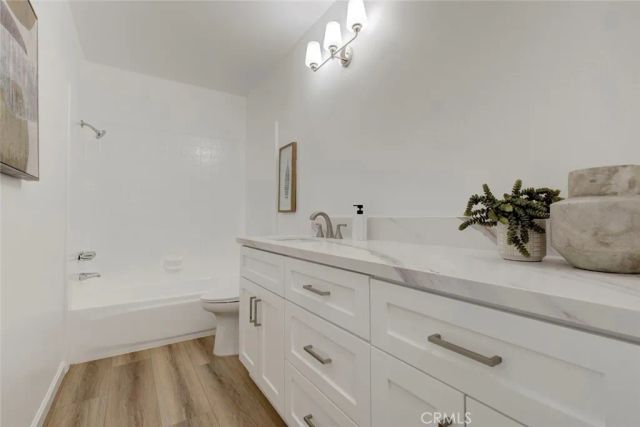 3256 N Frederic, Burbank, CA 91504