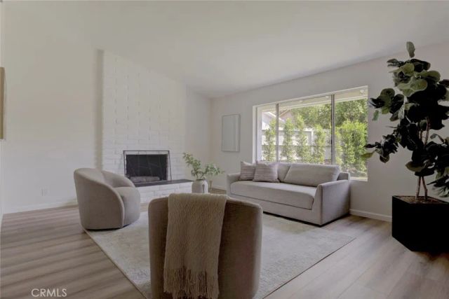 3256 N Frederic, Burbank, CA 91504