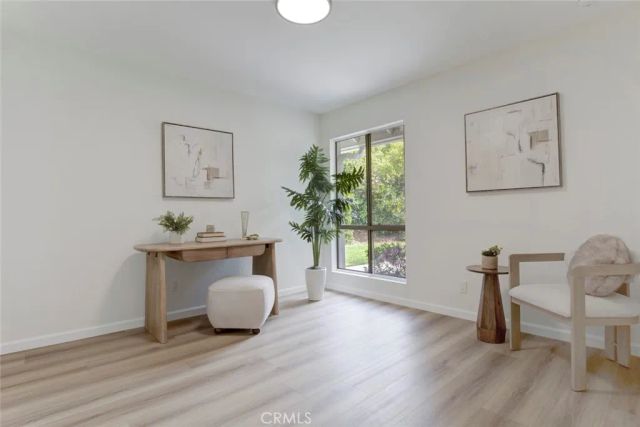 3256 N Frederic, Burbank, CA 91504