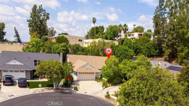 3256 N Frederic, Burbank, CA 91504