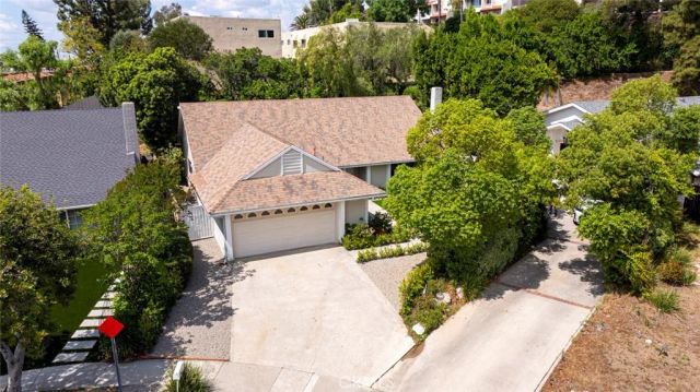 3256 N Frederic, Burbank, CA 91504