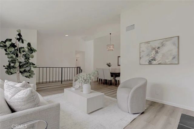 3256 N Frederic, Burbank, CA 91504