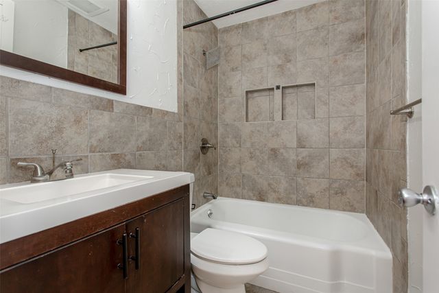 6915 Inverness Lane, Dallas, TX 75214