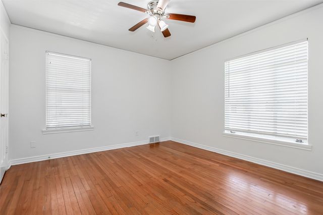 6915 Inverness Lane, Dallas, TX 75214