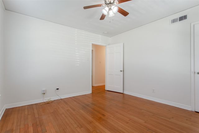 6915 Inverness Lane, Dallas, TX 75214