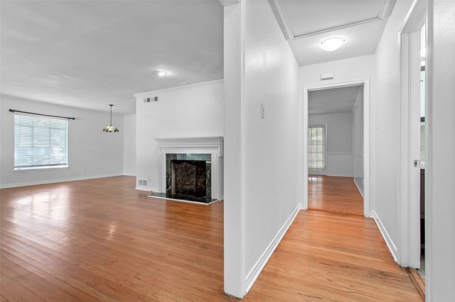 6915 Inverness Lane, Dallas, TX 75214