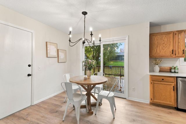 2613 Wimbledon Drive, Woodbury, MN 55125